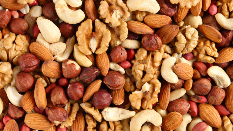 9 Nuts to Eat on a Low Carb Diet